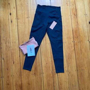 Black High-Rise Pocket Leggings